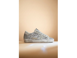 Super-Star in Silver Glitter With Ice-Gray Suede
